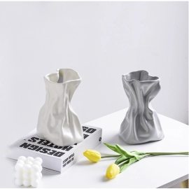 Minimalist cream style ceramic vase with water cultured pleats and high-end sense of inset style high beauty home decor